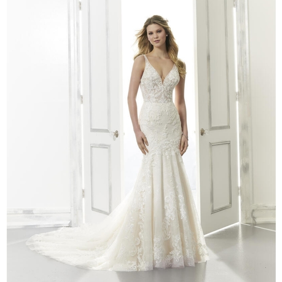 Morilee Lee #2172 Aria Lace Wedding Gown - Picture 5 of 13